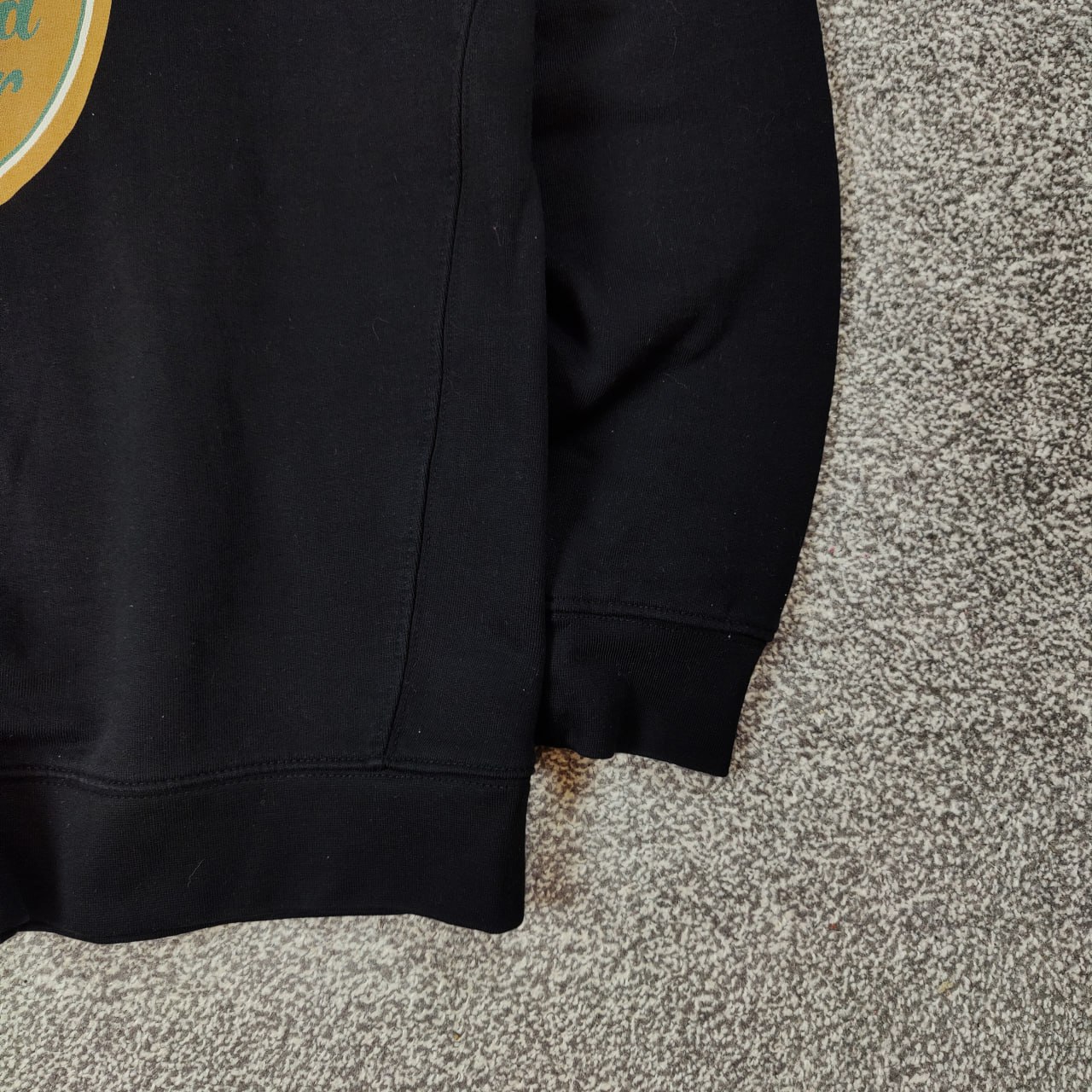 Свитшот Weekend Offender