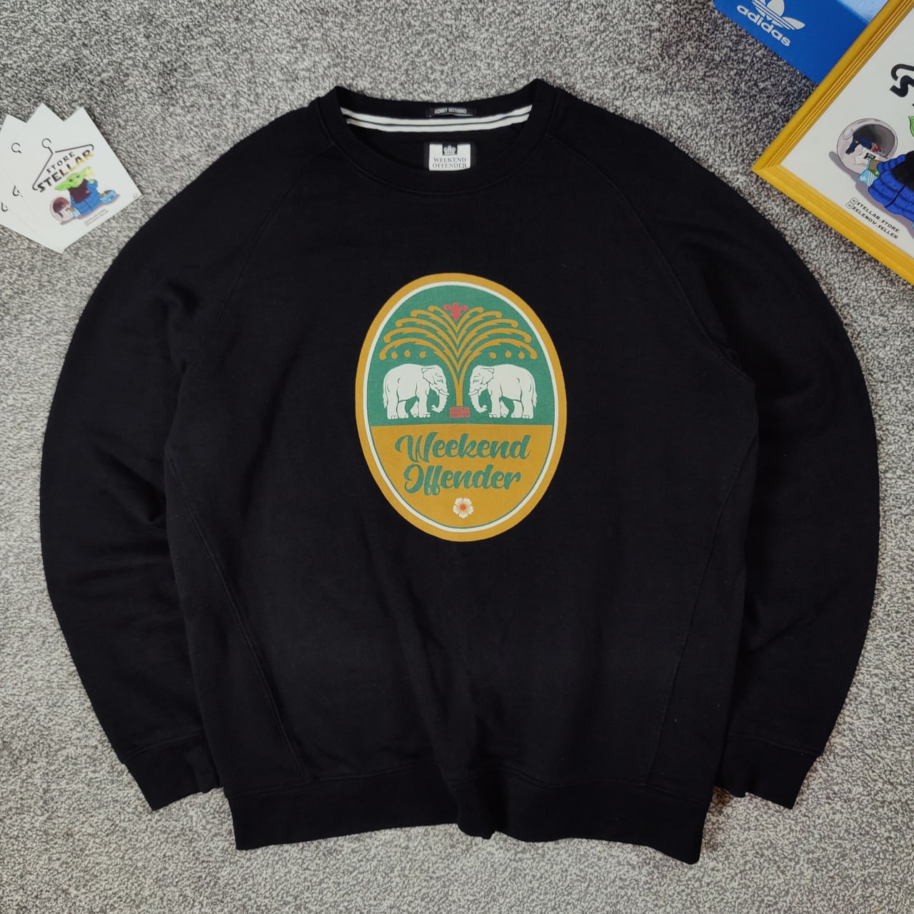 Свитшот Weekend Offender