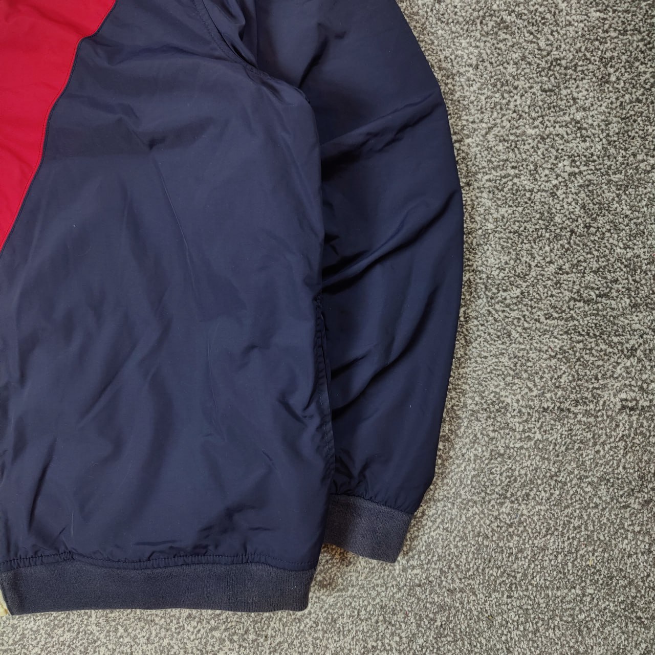 Ветровка Weekend Offender
