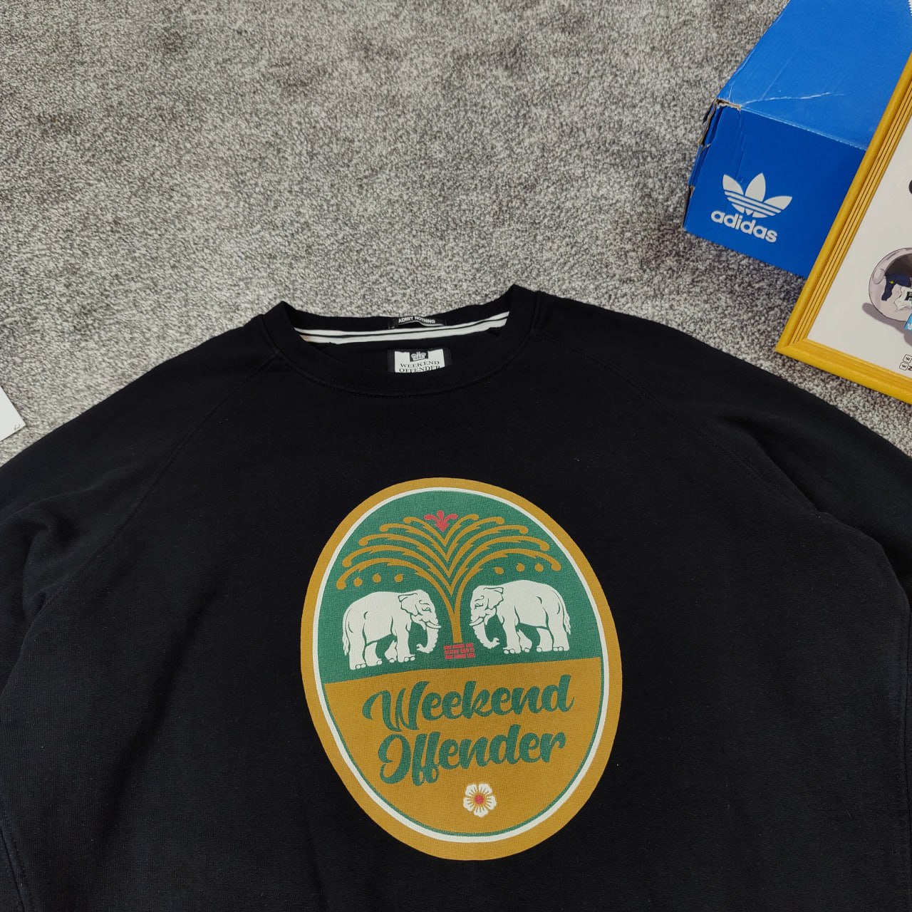 Свитшот Weekend Offender
