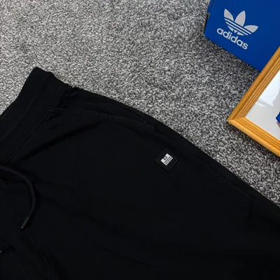 Шорты Weekend Offender